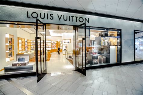 louis vuitton boston copley|louis vuitton massachusetts.